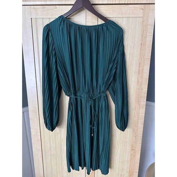 H&M Pleated Emerald Green String Tie Dress Size Size M Holiday Party Christmas - Picture 2 of 5